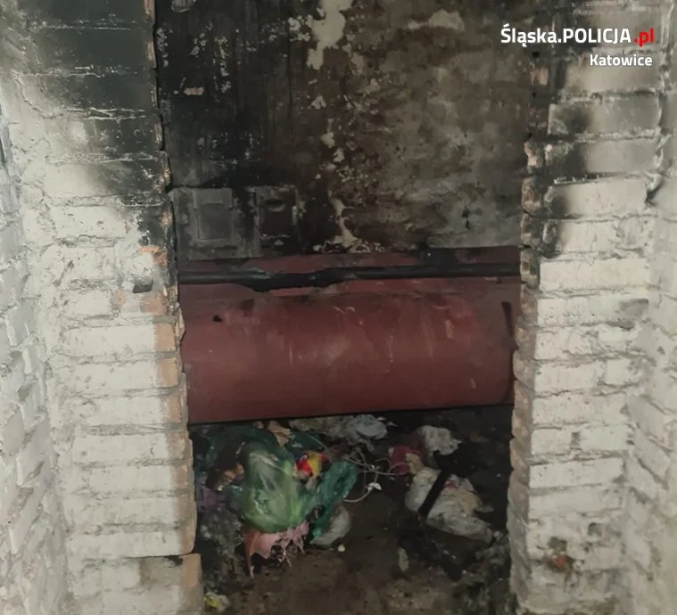 Policjant ewakuował mieszkańców z budynku, w którym wybuchł pożar