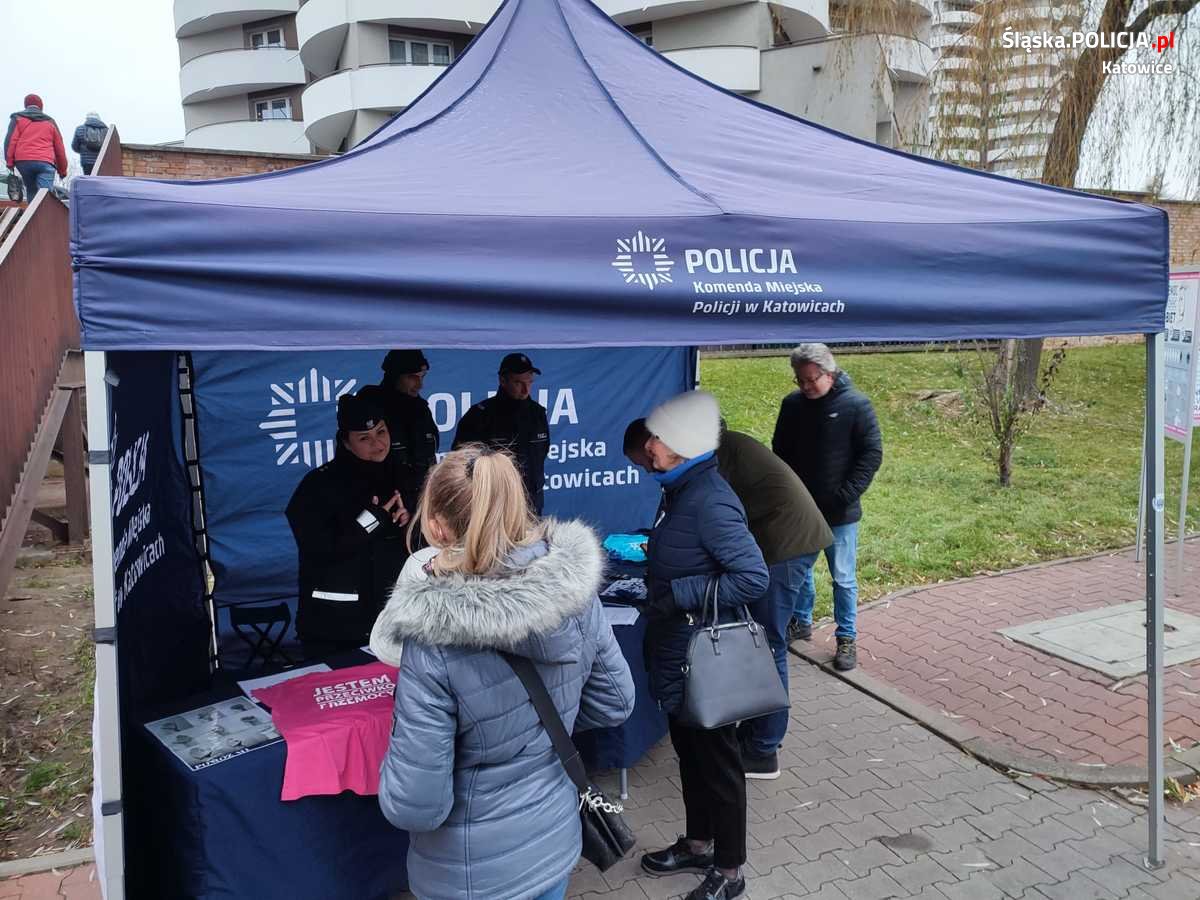 Happening "Biała Wstążka" przeciwko przemocy