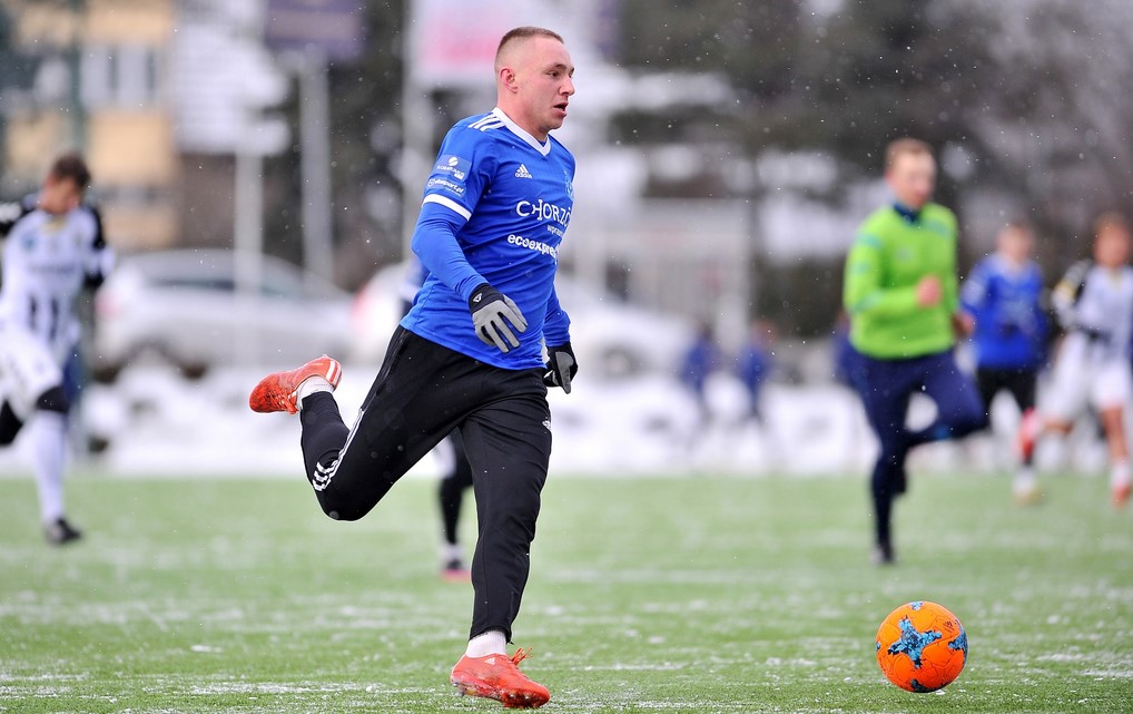 Niebiescy znów zaczęli trenować. W połowie grudnia zmierzą się z Legią Warszawa