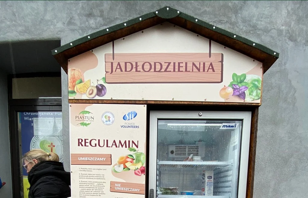 Po świętach została żywność? Warto zostawić jedzenie w chorzowskiej jadłodzielni