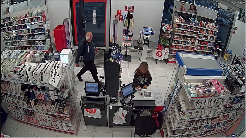 Rozpoznajesz tych mężczyzn? Policja prosi o kontakt