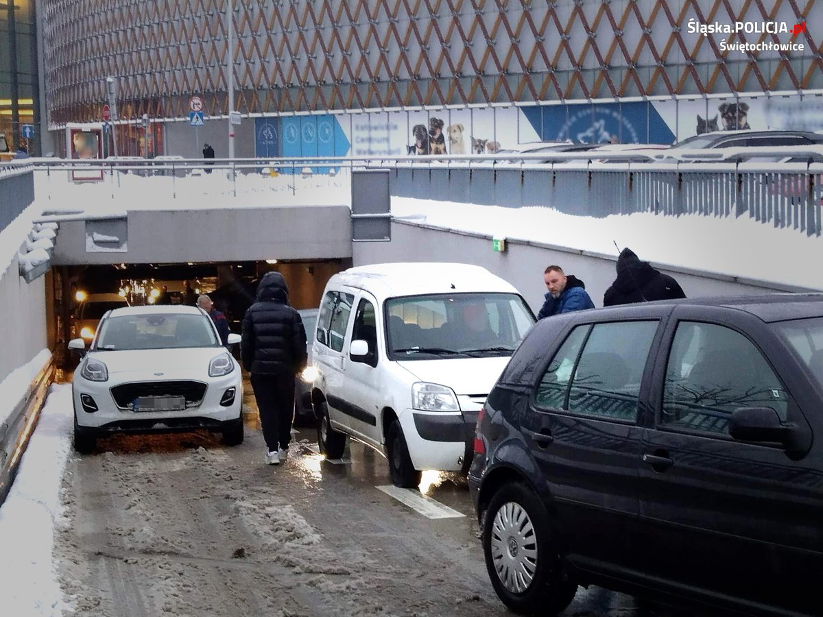 Para policjantów zatrzymała nietrzeźwego kierowcę