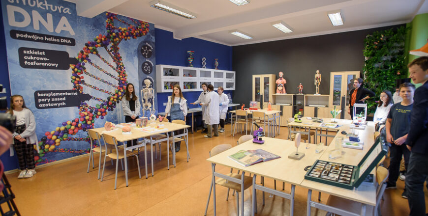 W kolejnej zabrzańskiej szkole otwarto zieloną pracownię