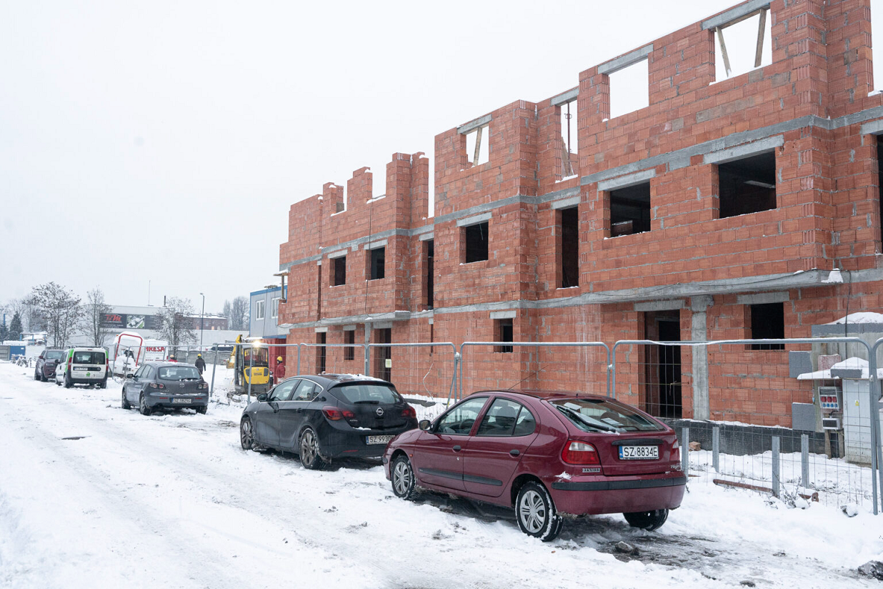 Osiedle przy ul. Żywieckiej rozrasta się – oddano klucze do kolejnych mieszkań