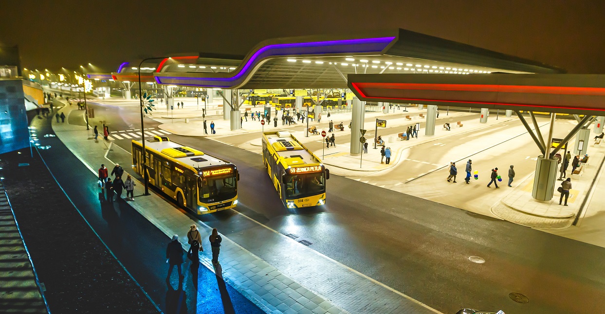 Nowe postępowanie, nowe umowy przewozowe, nowe linie. ZTM ogłosił przetarg na ponad 300mln