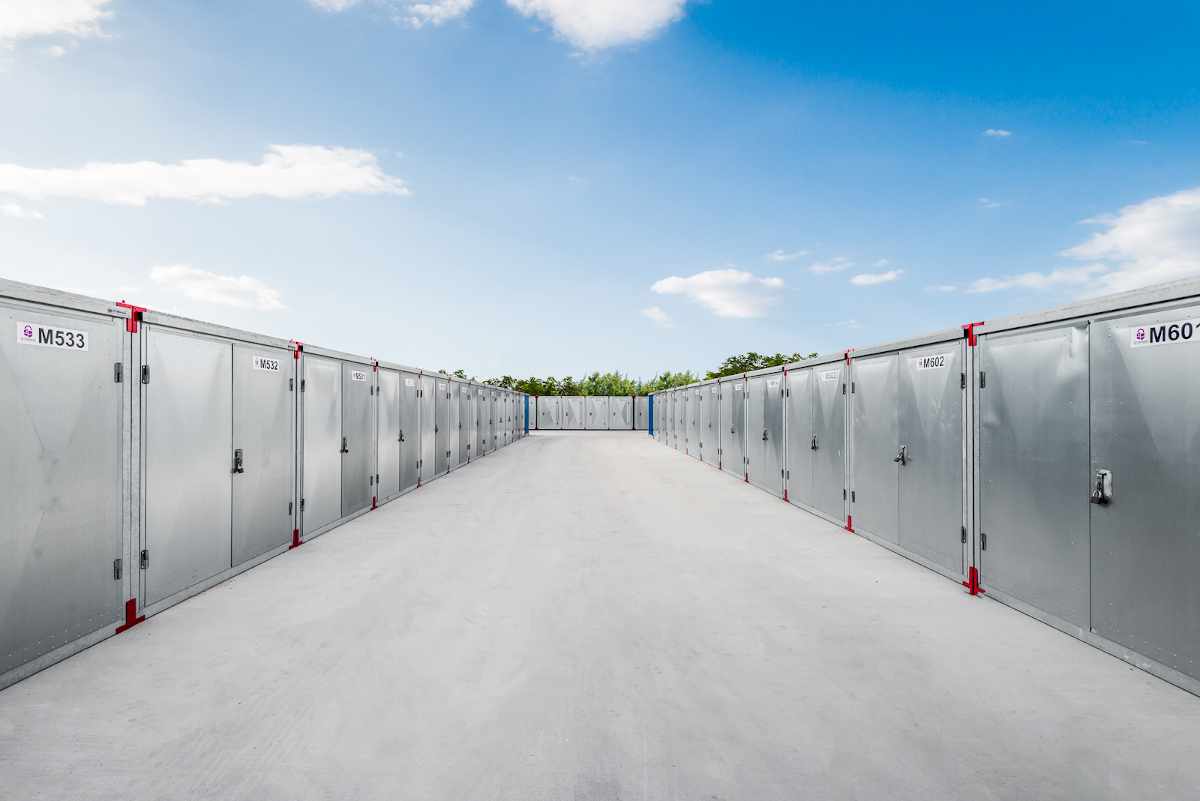 Brak miejsca na przechowywanie i składowanie? Z pomocą przychodzi Stokado Self Storage