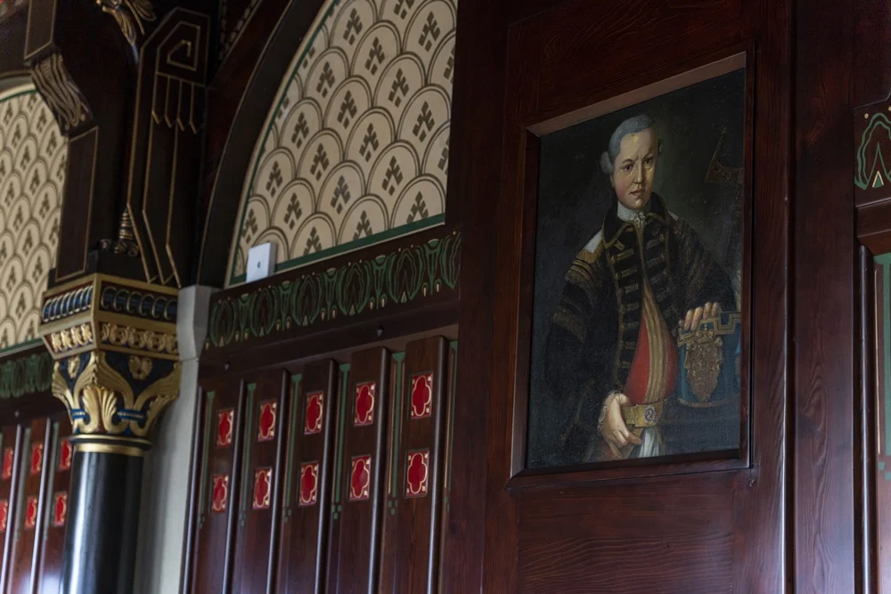 Zabytkowa sala witrażowa pierwszego starostwa powiatowego w Zabrzu uratowana