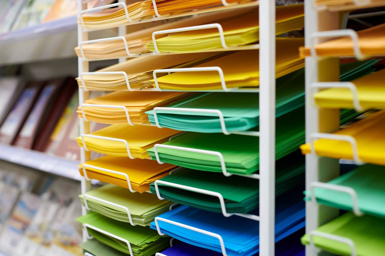 Co cechuje dobry sklep papierniczy? 3 wyróżniki miejsca wartego polecenia