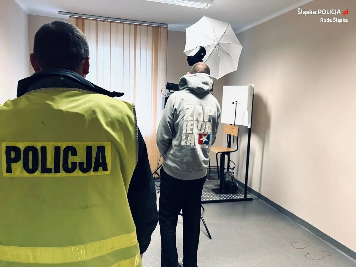 Zatrzymali do kontroli rowerzystę. Ten miał w plecaku metaamfetaminę i marihuanę!