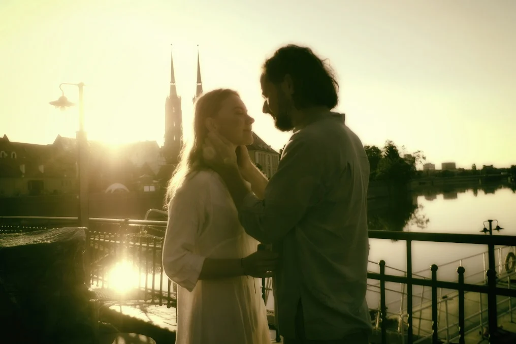 Przed nami premiera monodramu "Pieśń", czyli jednego głosu płynącego z dwóch serc [WYWIAD]