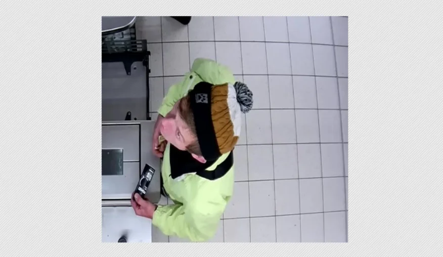 Wiesz coś o kradzieży lub rozpoznajesz mężczyznę ze zdjęcia? Powiadom Policję!