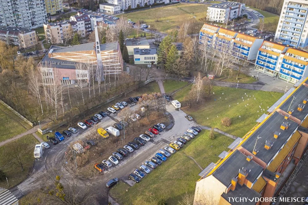 Plac Konstytucji w nowej odsłonie