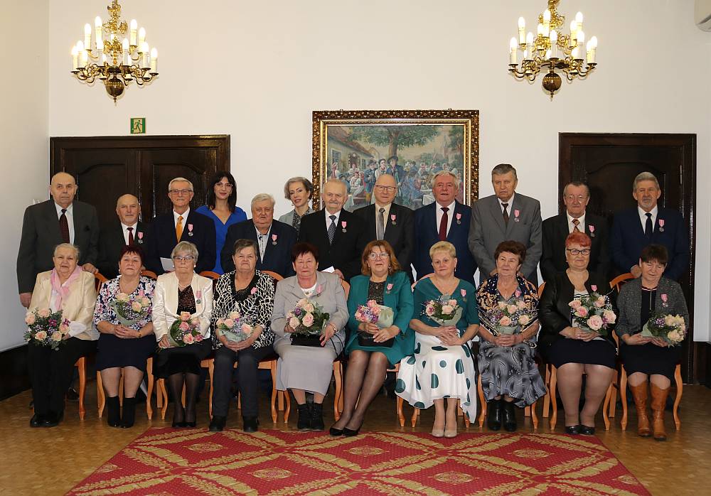 Wręczono medale za długoletnie pożycie małżeńskie