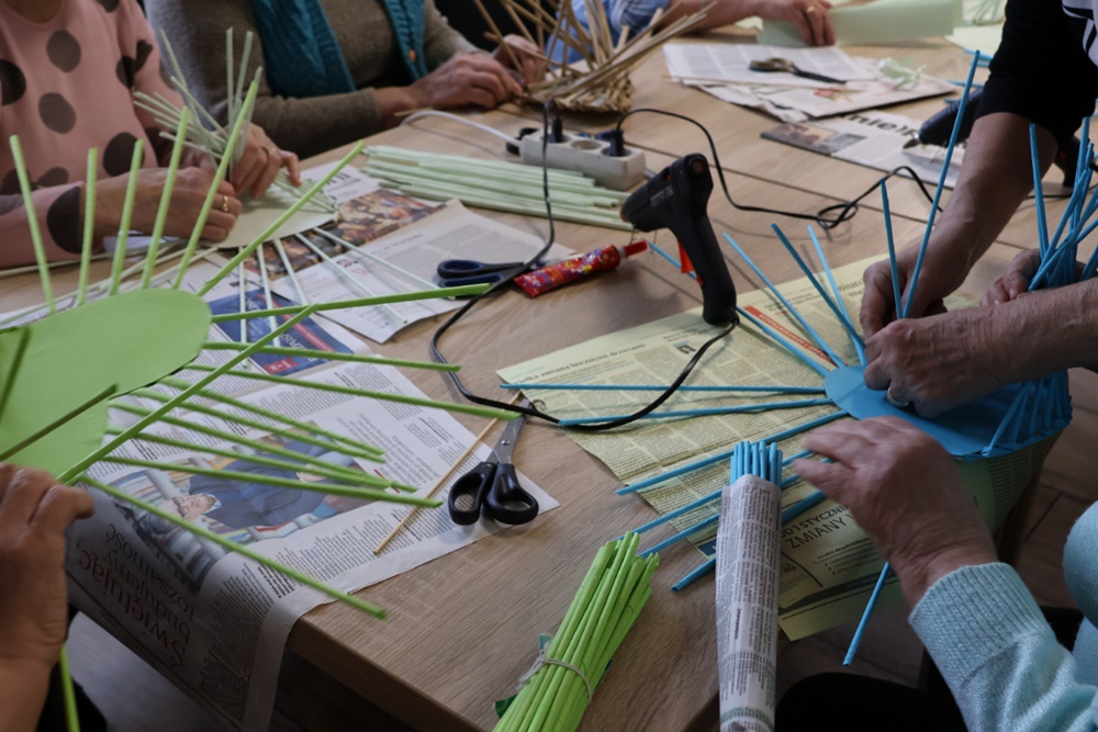 Piękne rękodzieło dla WOŚP. Dzieło Klubu Senior + na szczytny cel