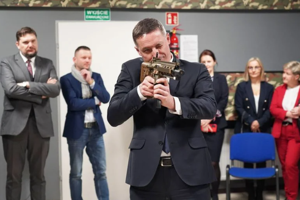 Wirtualna strzelnica w ZS nr 3. Otwarcie obiektu w Rybniku