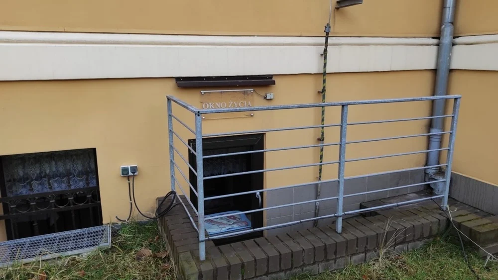 W gliwickim "oknie życia" zadzwonił dzwonek. Około 7-miesięczna dziewczynka jest zdrowa