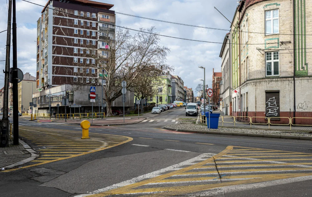 Ulica Miarki przywrócona do dwóch pasów przed przebudową PKP PLK wiaduktów w Zamłyniu