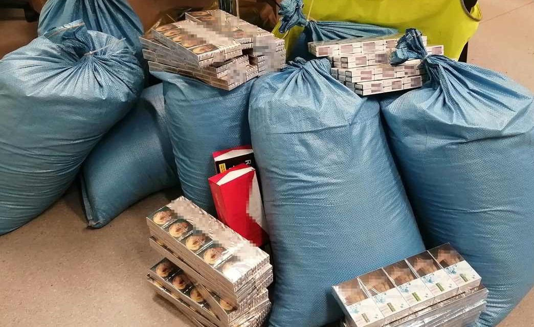 Bytomscy policjanci zabezpieczyli nielegalny tytoń i papierosy