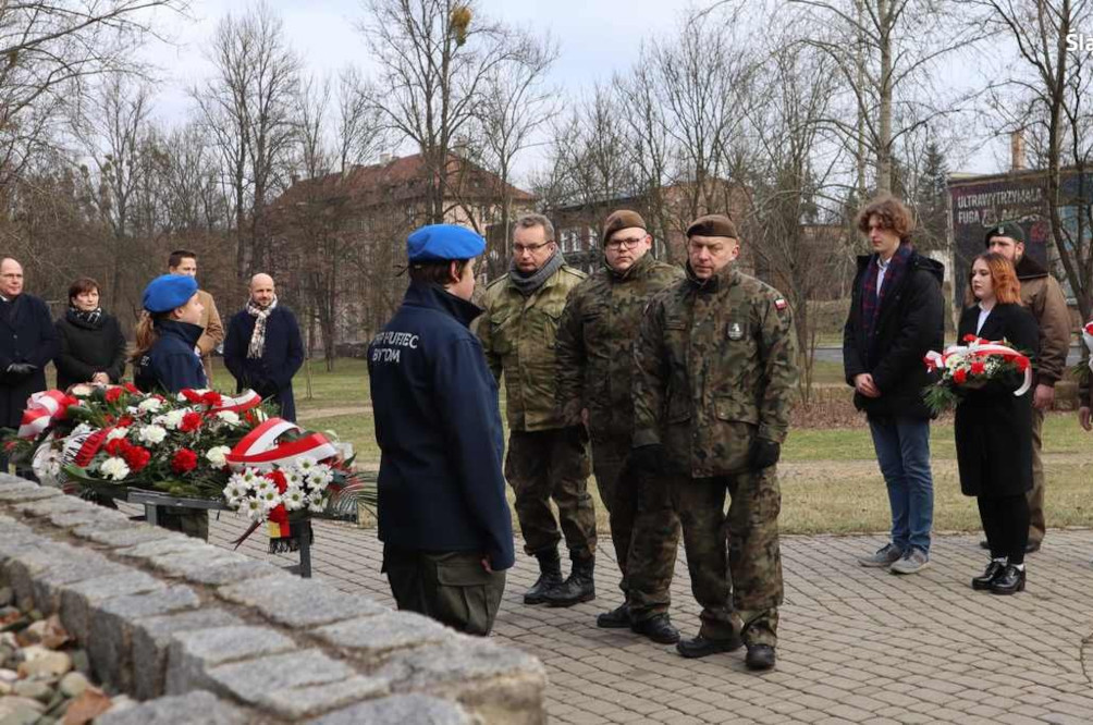 Bytomscy policjanci pamiętają o ofiarach Tragedii Górnośląskiej