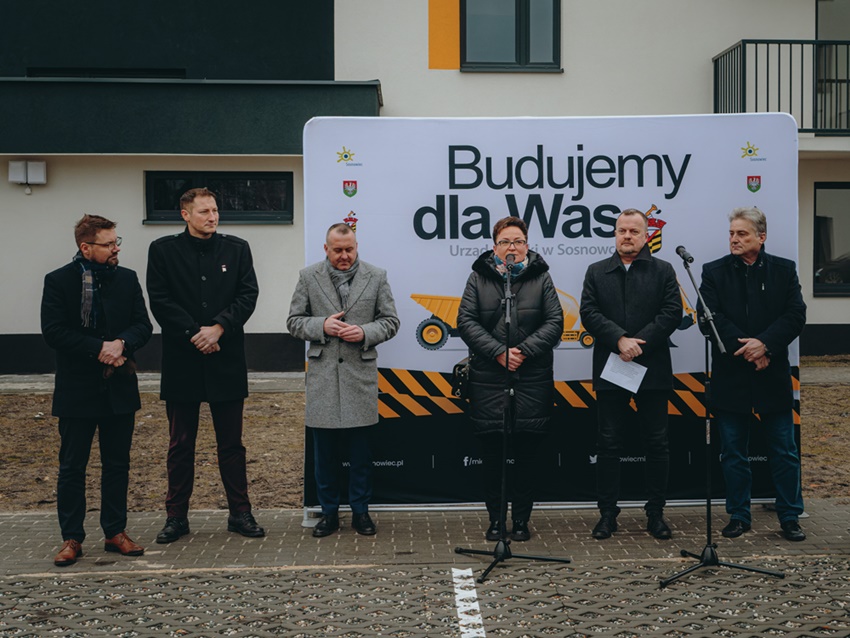 Nowe osiedle komunalne pełne życia. Pierwsi lokatorzy odebrali klucze