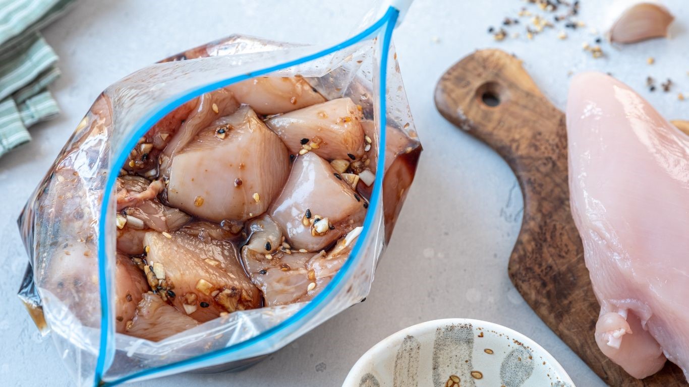 Dodaj trochę iskry do swoich potraw dzięki tym sosom i marynatom!