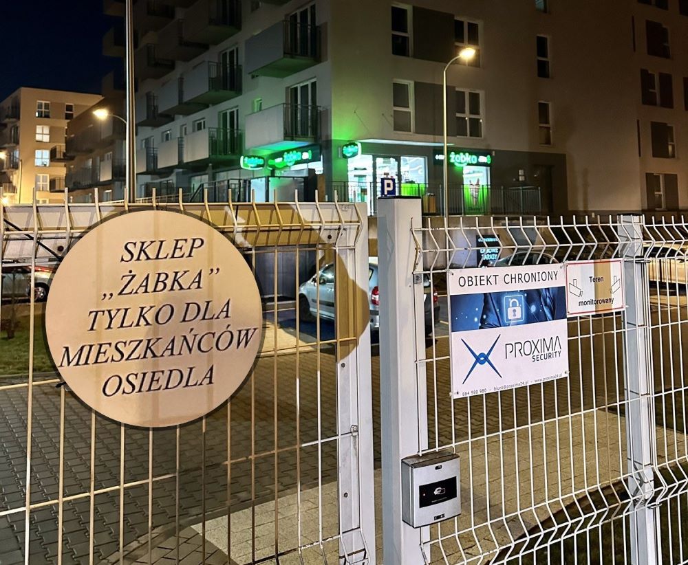 Mówi o tym cała Polska. Ekskluzywna Żabka dostępna tylko dla mieszkańców osiedla