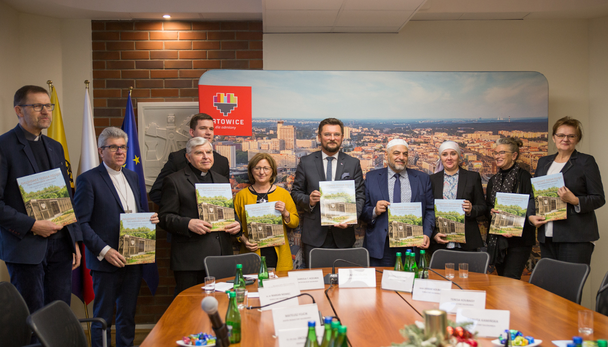 Już jedenasty raz Katowice wydały "Kalendarz Trzech Religii"