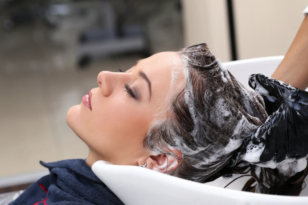 Profesjonalne kosmetyki do włosów - "must have" dla salonów fryzjerskich