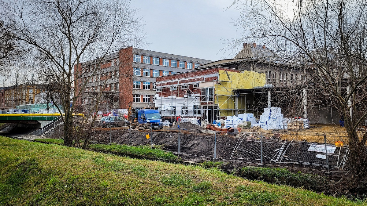 Bebok będzie witał odwiedzających bazę MPGK przy ul. Bankowej