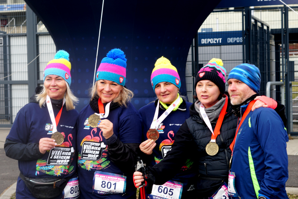 [ZDJĘCIA] Ponad tysiąc biegaczy na starcie VIII. Biegu z Sercem w Parku Śląskim