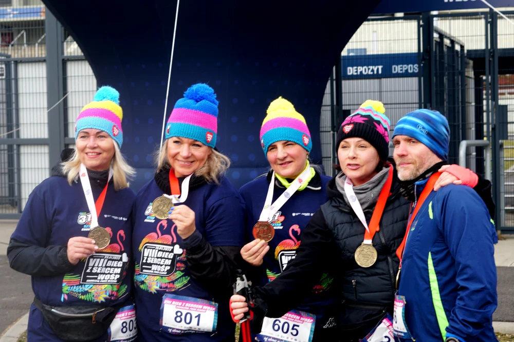 [ZDJĘCIA] Ponad tysiąc biegaczy na starcie VIII. Biegu z Sercem w Parku Śląskim