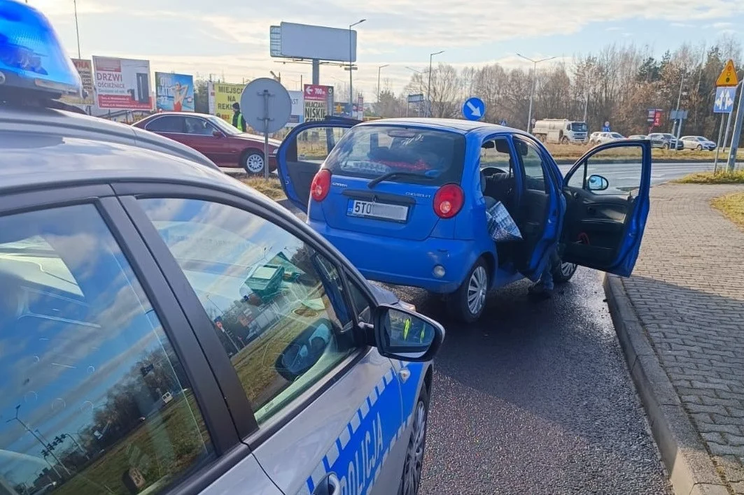 Sceny grozy w Żorach. 23-latek oblał kobietę paliwem i groził podpaleniem