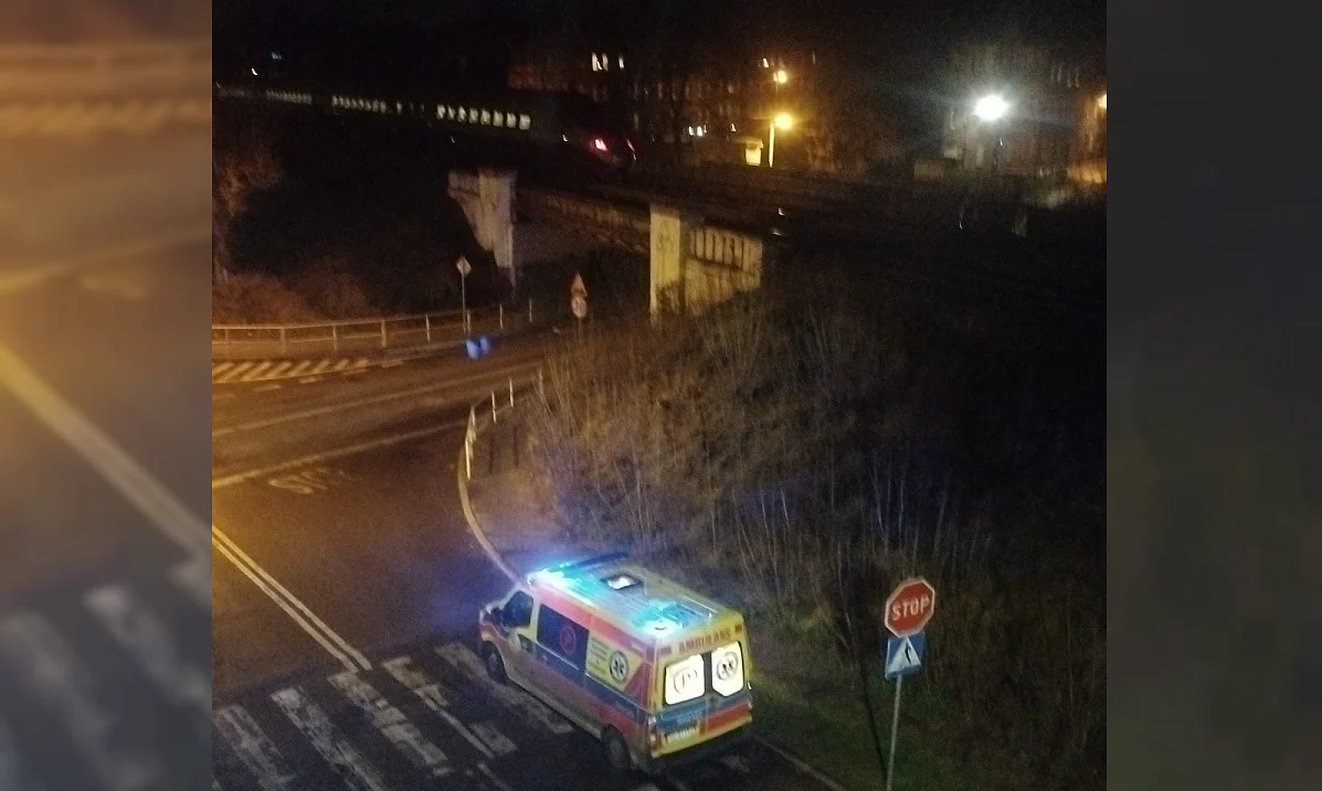 Koszmarny wypadek w Świętochłowicach! Pociąg potrącił pieszego