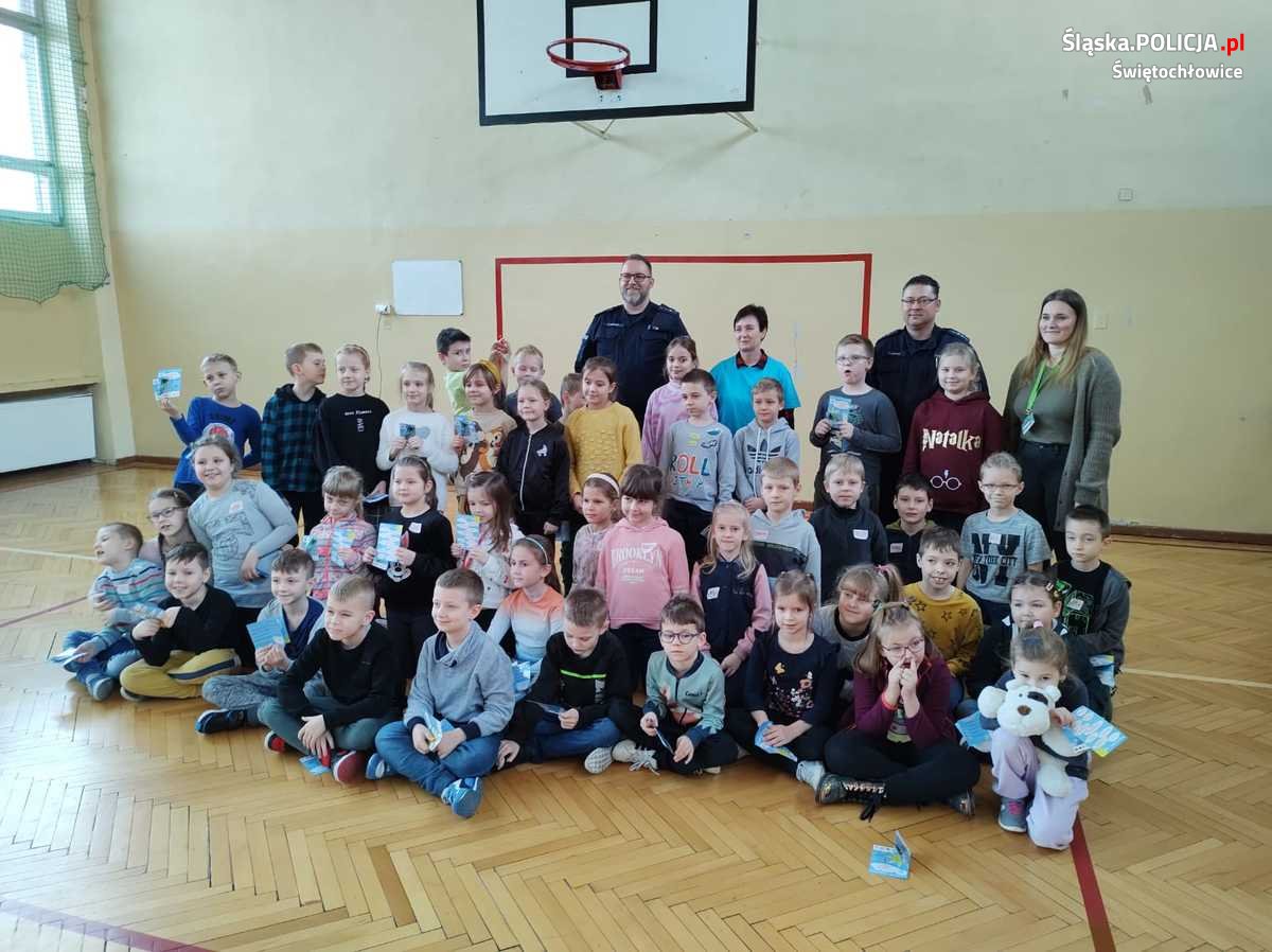 Bezpieczne Ferie z świętochłowickimi policjantami