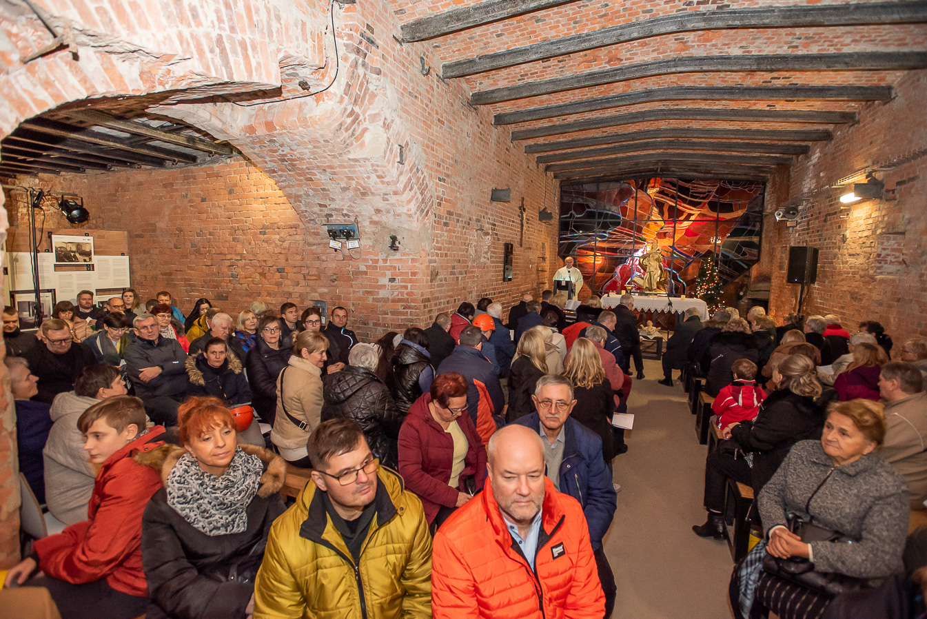 "Rodzinne Kolędowanie" w kaplicy św. Barbary w kopalni Guido
