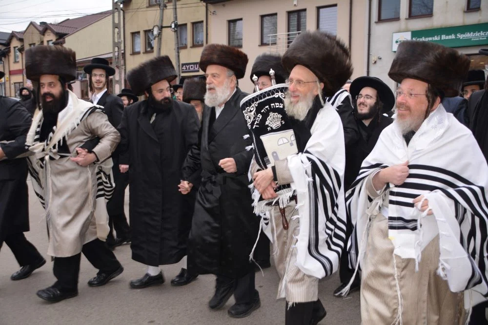 Wielkie święto chasydów w Lelowie z okazji 209. rocznicy śmierci słynnego cadyka