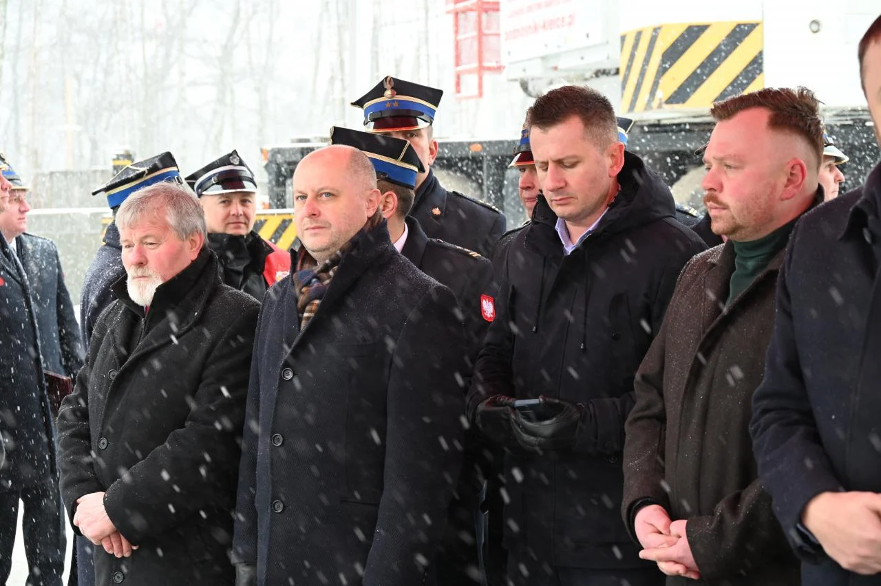 Premier Mateusz Morawiecki odwiedził Rude Śląską. Zainaugurował budowę nowej strażnicy / fot. UM Ruda Śląska 4