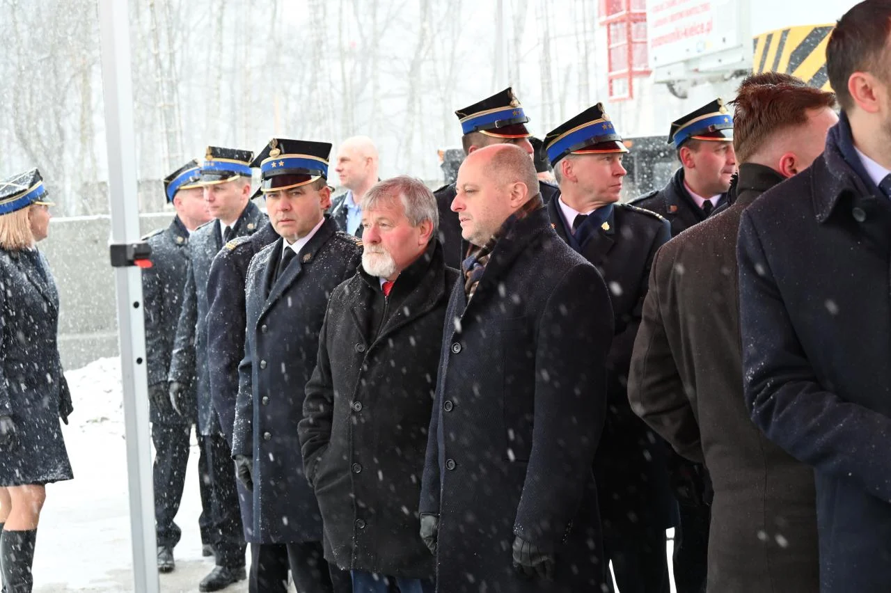 Premier Mateusz Morawiecki odwiedził Rude Śląską. Zainaugurował budowę nowej strażnicy / fot. UM Ruda Śląska 5