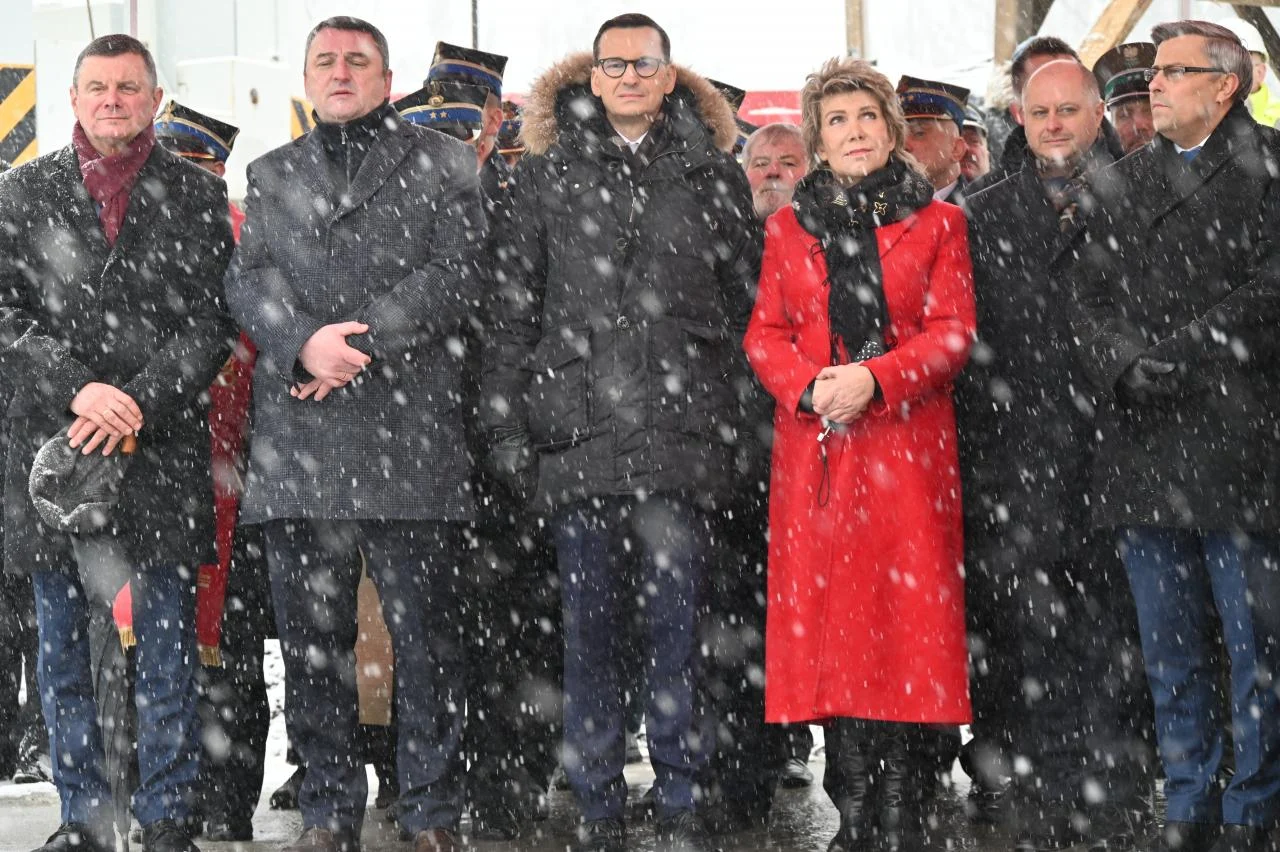 Premier Mateusz Morawiecki odwiedził Rude Śląską. Zainaugurował budowę nowej strażnicy / fot. UM Ruda Śląska 8