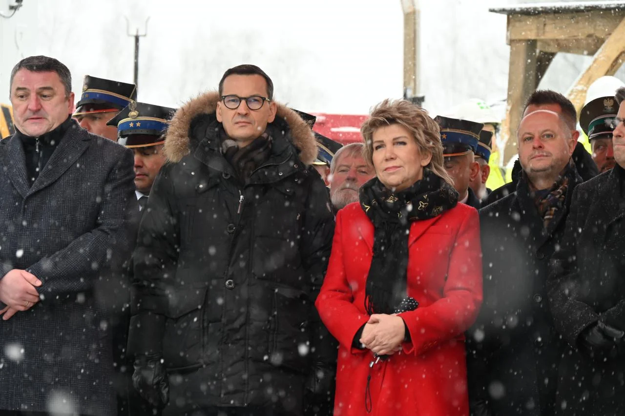 Premier Mateusz Morawiecki odwiedził Rude Śląską. Zainaugurował budowę nowej strażnicy / fot. UM Ruda Śląska 10
