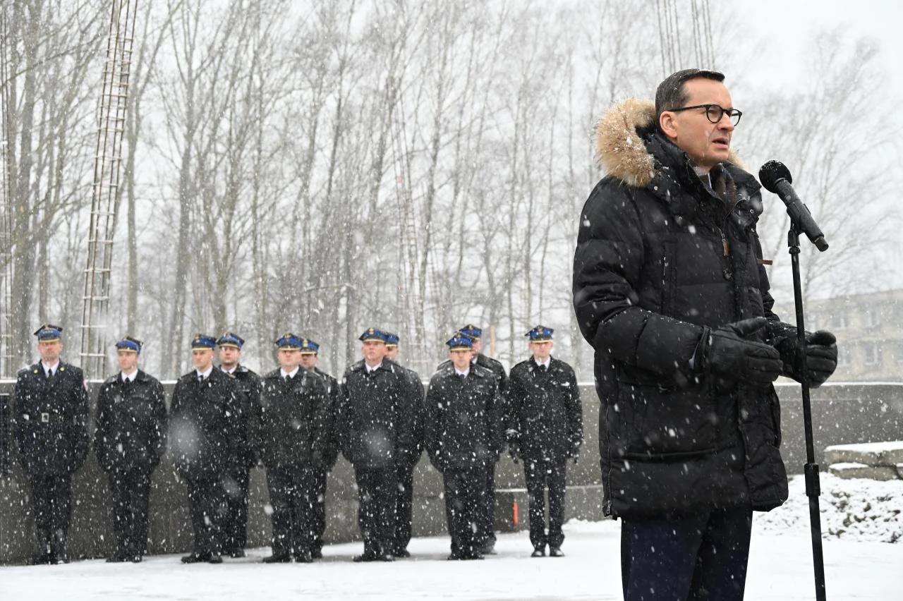 Premier Mateusz Morawiecki odwiedził Rude Śląską. Zainaugurował budowę nowej strażnicy / fot. UM Ruda Śląska 11