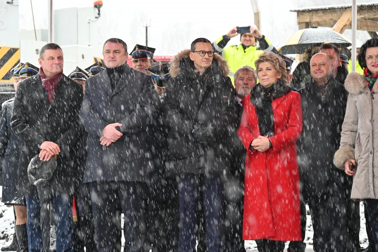 Premier Mateusz Morawiecki odwiedził Rude Śląską. Zainaugurował budowę nowej strażnicy / fot. UM Ruda Śląska 15