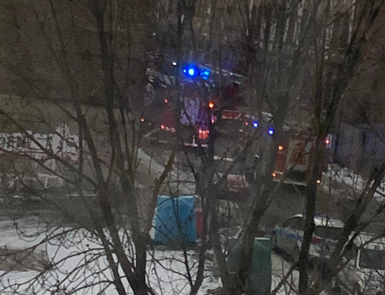 Pożar przy ul. Kunickiego. Na poddaszu wybuchł ogień