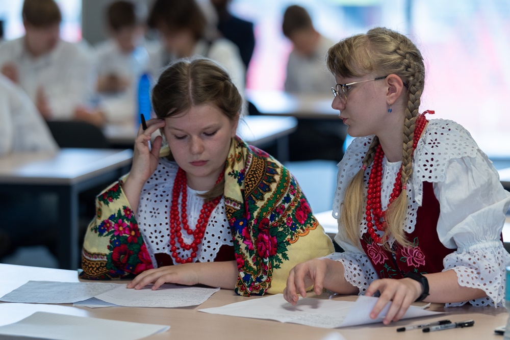 Wojewódzki Konkurs Wiedzy o Regionie pod patronatem honorowym europosła Łukasza Kohuta