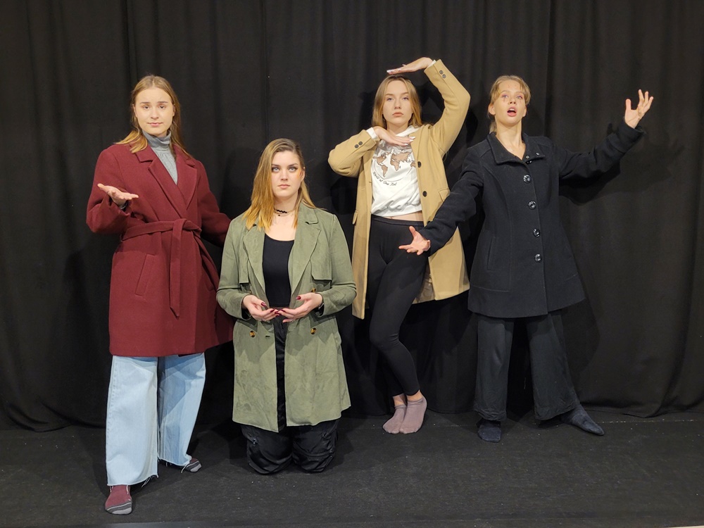 "Marionetki nie mają skrzydeł". Premiera spektaklu w Miejskim Centrum Kultury