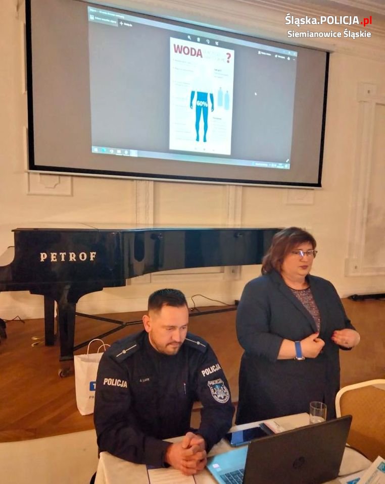 Policjanci spotkali się ze słuchaczami Uniwersytetu Trzeciego Wieku