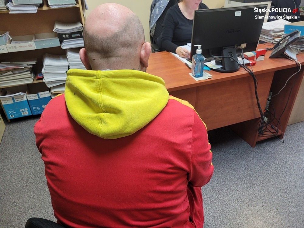 Dozór oraz zakaz zbliżania się i kontaktowania ze swoją partnerką i dzieckiem