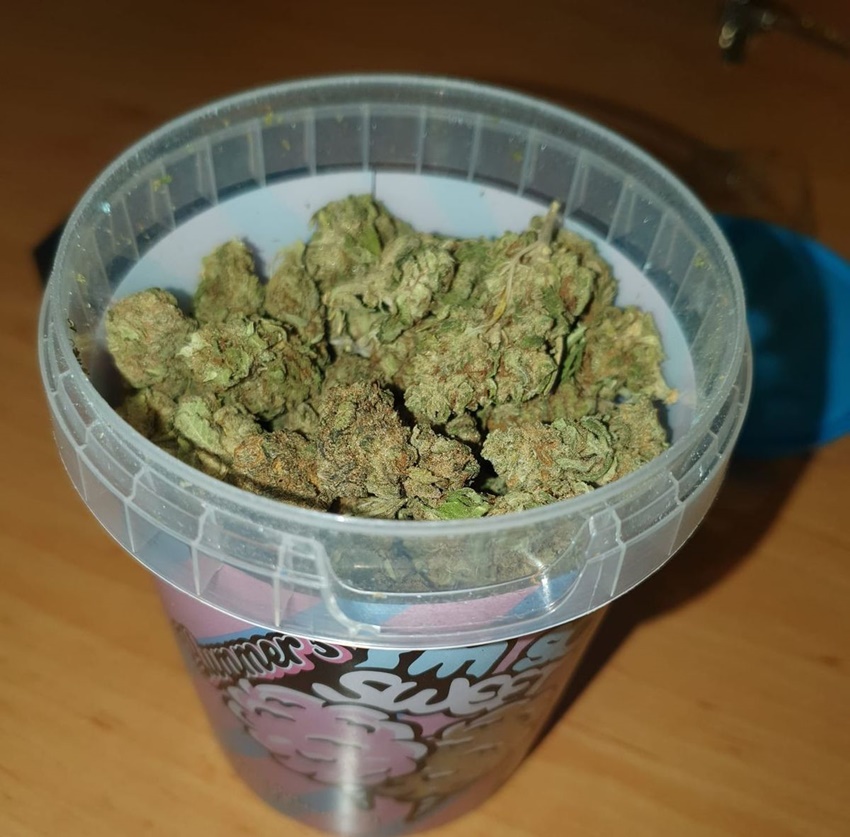 Dozór za znaczne ilości narkotyków. 30-latkowi grozi 5 lat więzienia!