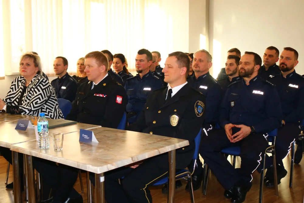 Odprawa roczna w piekarskiej komendzie. Policjanci pochwalili się osiągnięciami