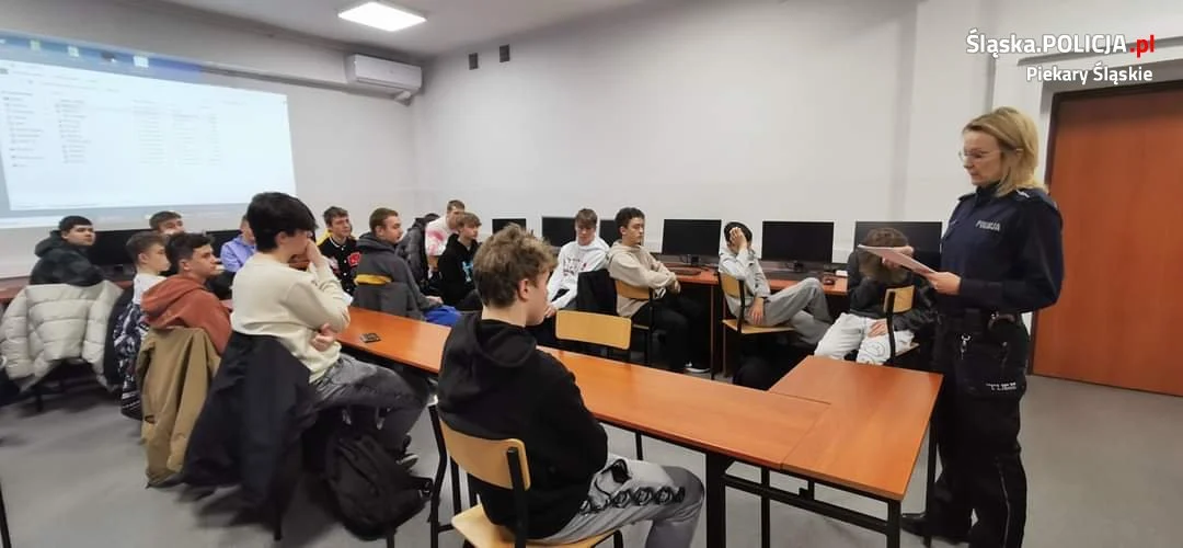 Narkotyki i dopalacze zabijają. Działania profilaktyczne dla uczniów